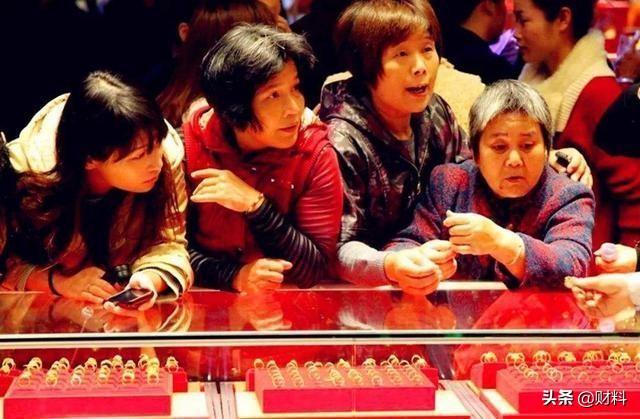 澳门六福珠宝今日金价表图大全，金市风云，一图尽览